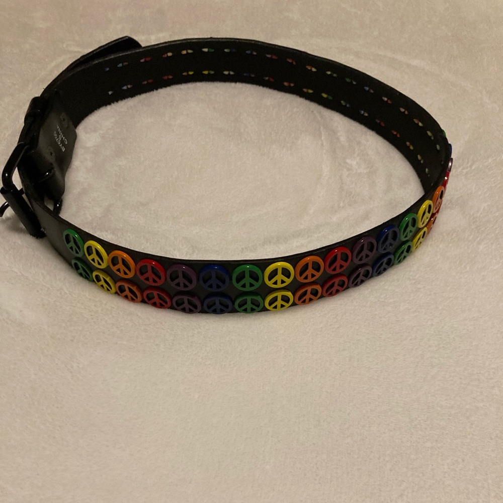 Peace sign belt